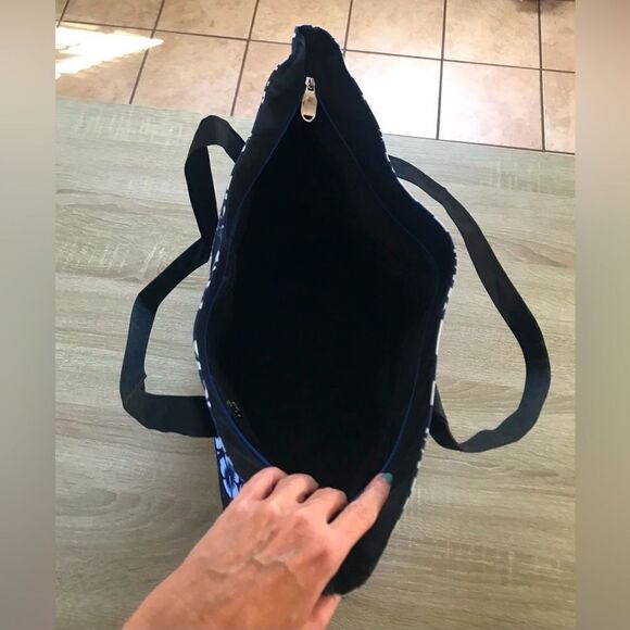 NWT … GOLDEN WING “SUPER” Large Tote - Picture 5 of 6